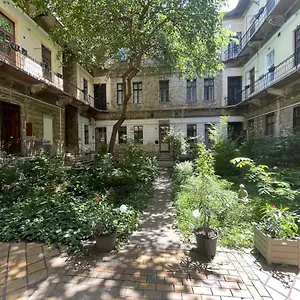 Apartment Andrassy 91, Budapest
