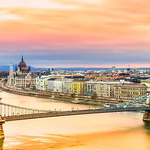 Apartment Convenience & Chic By The Basilica, Budapest