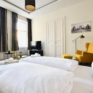Apartment Standard By Hi5 - Dessewffy 39, Budapest